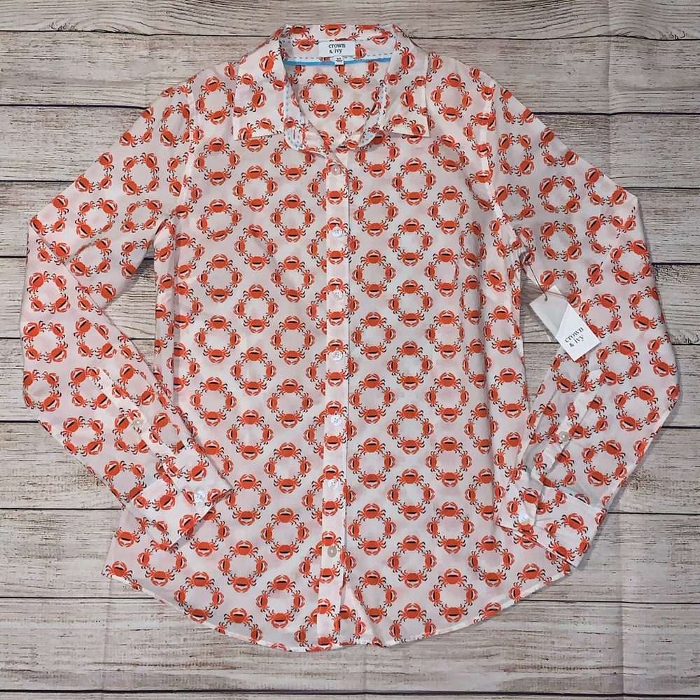 NWT Crown and Ivy Button down Blouse